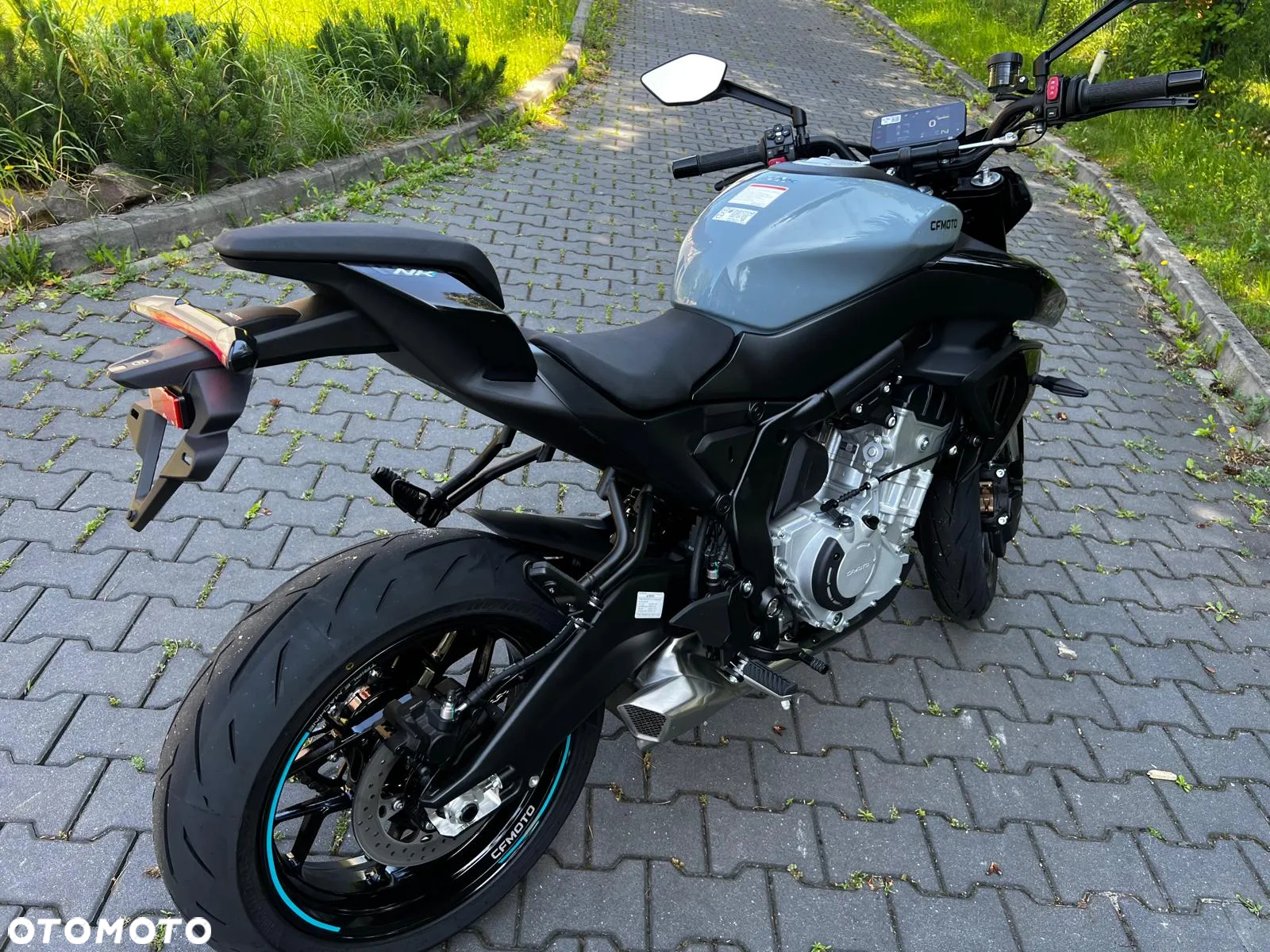 CFMoto 675NK - 11