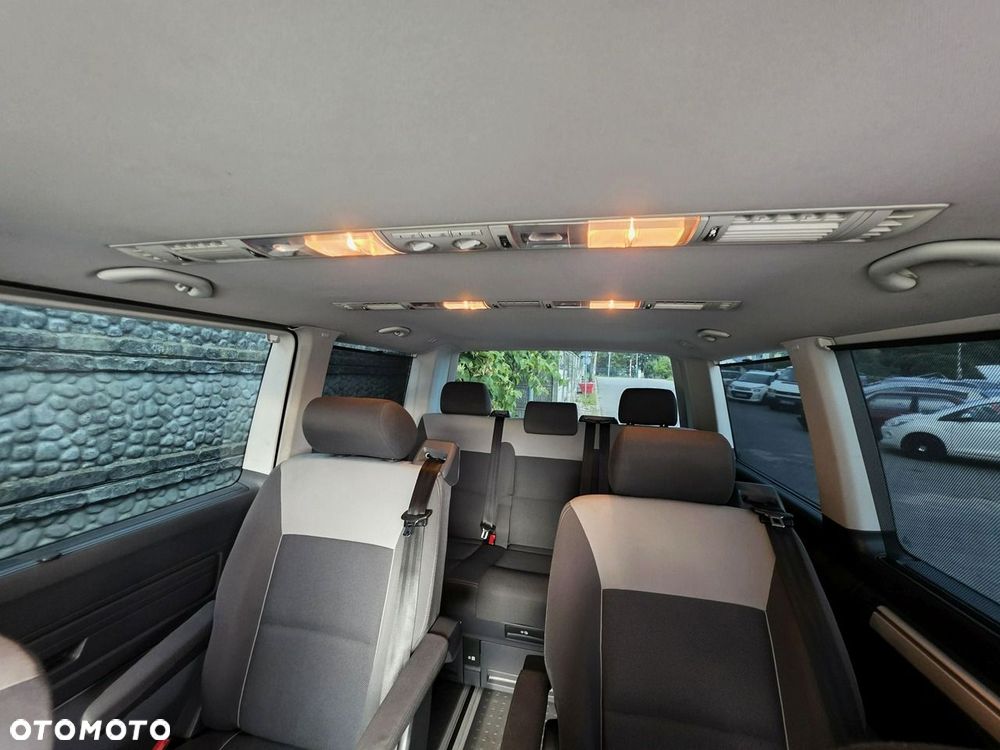 Volkswagen Multivan - 26