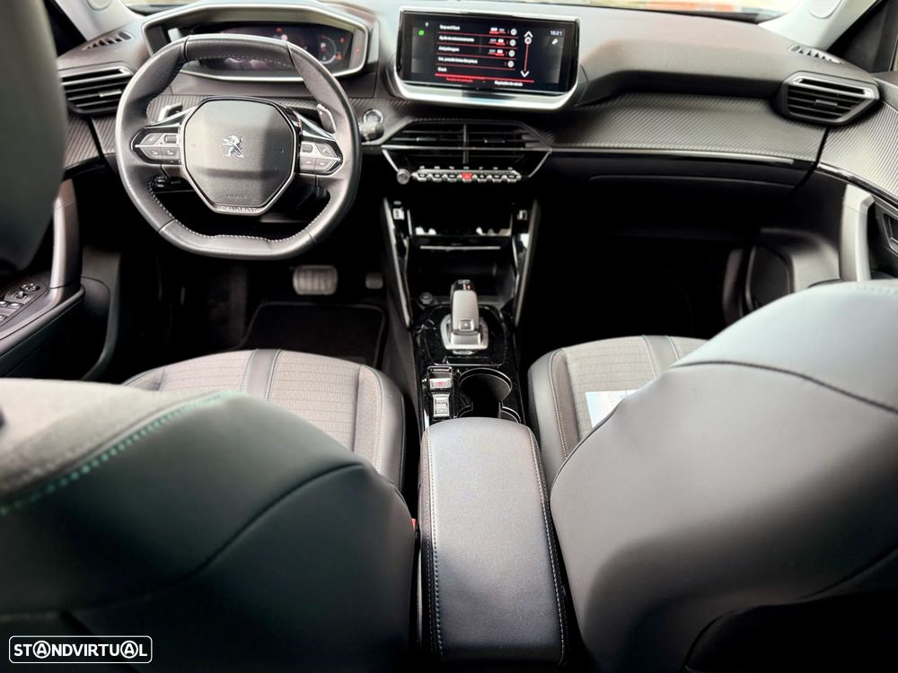 Peugeot 2008 1.2 PureTech Allure EAT8 - 4
