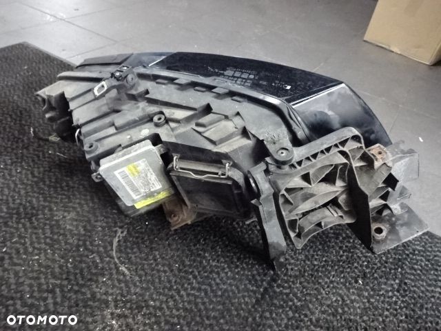 Lewy  Xenon Audi Q5 8R  8E0941029AF - 3