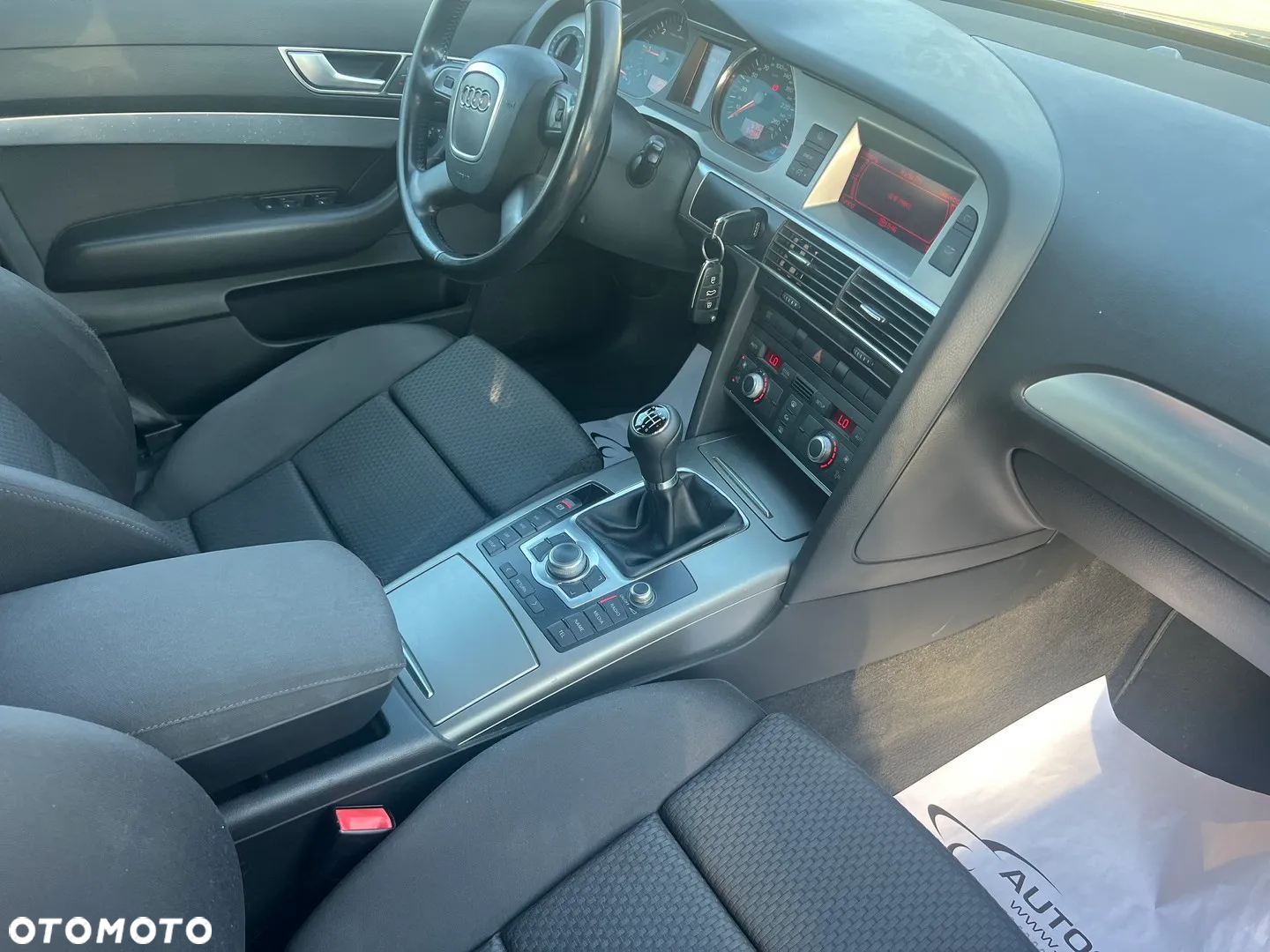 Audi A6 Avant 2.0 TDI - 10