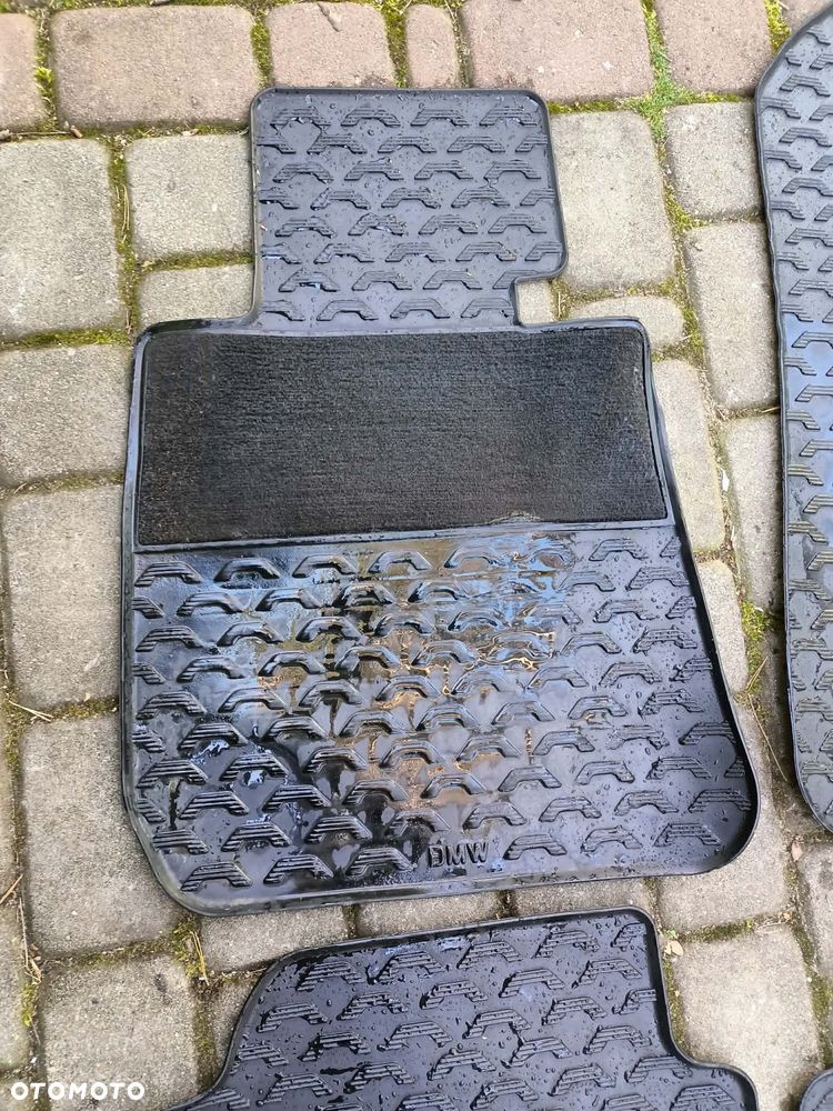 Dywaniki gumowe wycieraczki BMW E90 E91 Europa - 2