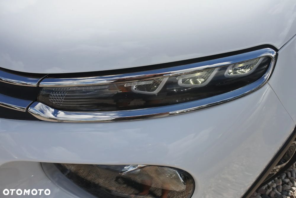 Citroën C3 1.2 PureTech Exclusive - 28