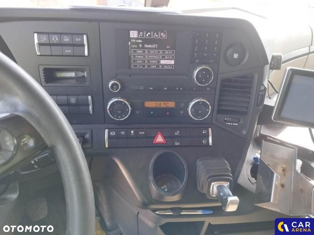 Mercedes-Benz Actros - 23