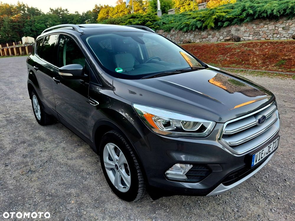 Ford Kuga 2.0 TDCi 4x2 Titanium - 16