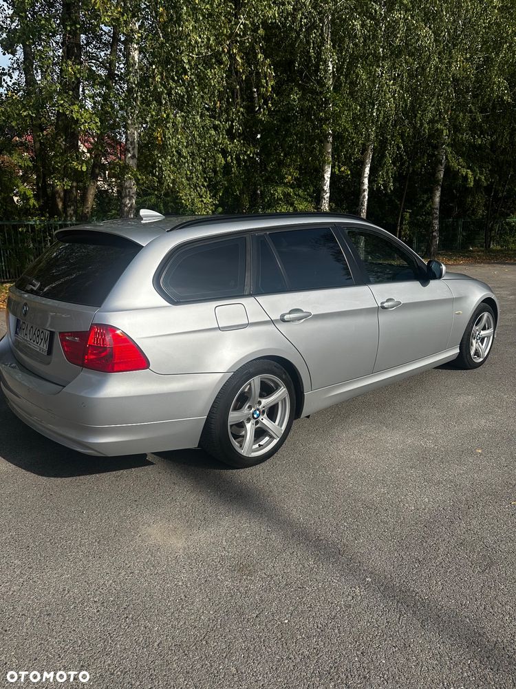 BMW Seria 3 - 16