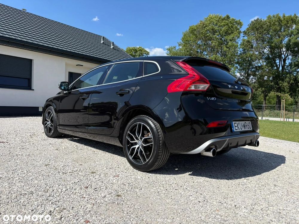 Volvo V40 D2 Drive-E R-Design Momentum - 2