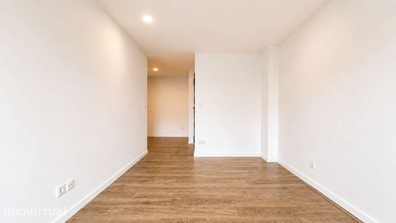 T3 Pronto a habitar| Duas Frentes -  nascente/sul | Lugar de garagem - Grande imagem: 3/16