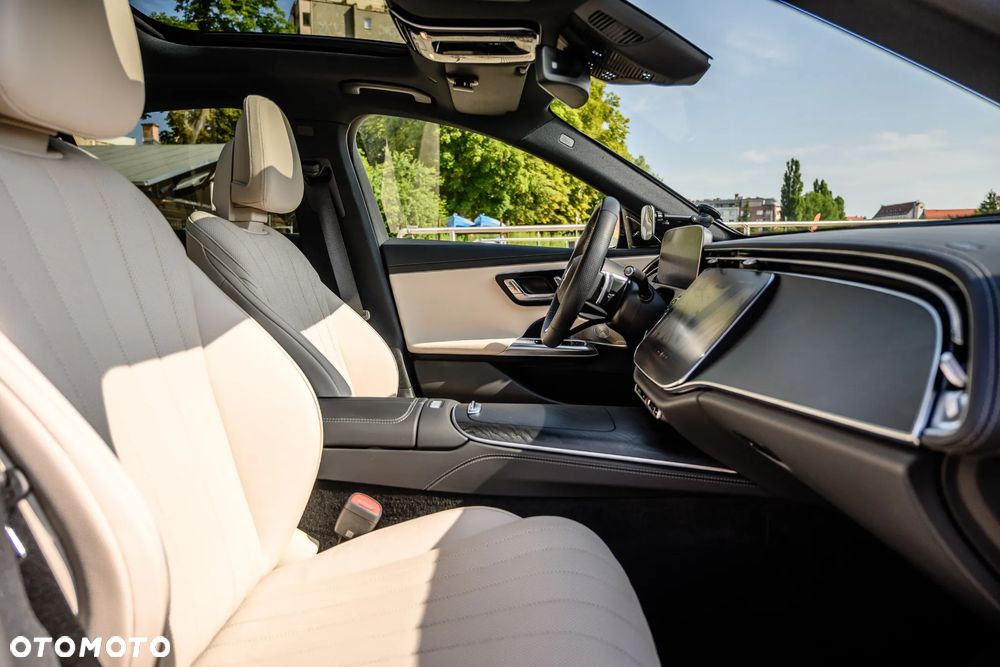 Mercedes-Benz Klasa E 200 mHEV 4-Matic AMG 9G-Tronic - 36
