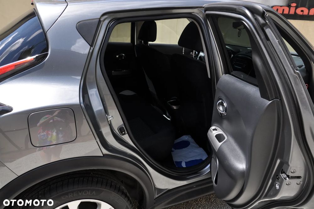 Nissan Juke 1.6 Acenta Xtronic - 11