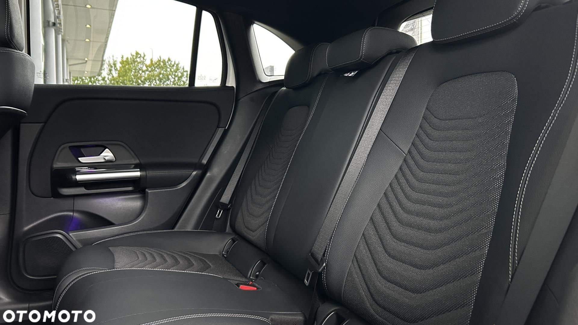Mercedes-Benz GLA 200 Progressive - 27