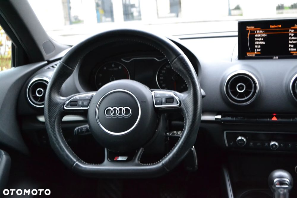 Audi A3 Sportback 1.4 TFSI S tronic S line Sportpaket - 24