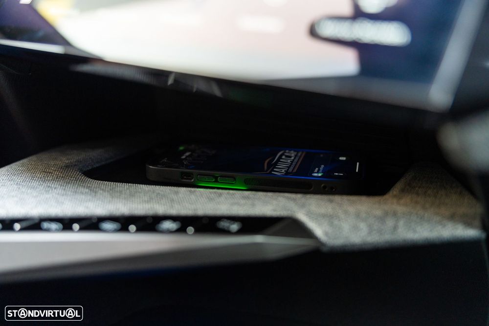 Peugeot 3008 1.2 Hybrid Allure e-DCS6 - 25