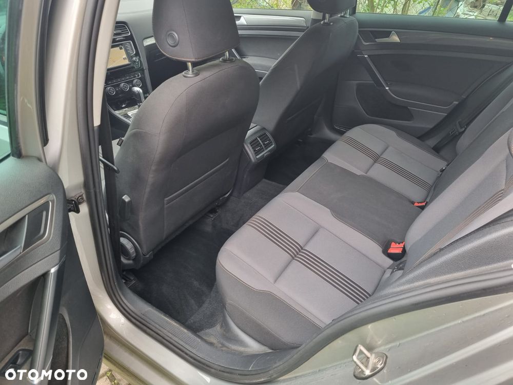 Volkswagen Golf 2.0 TDI BlueMotion Technology DSG Allstar - 9