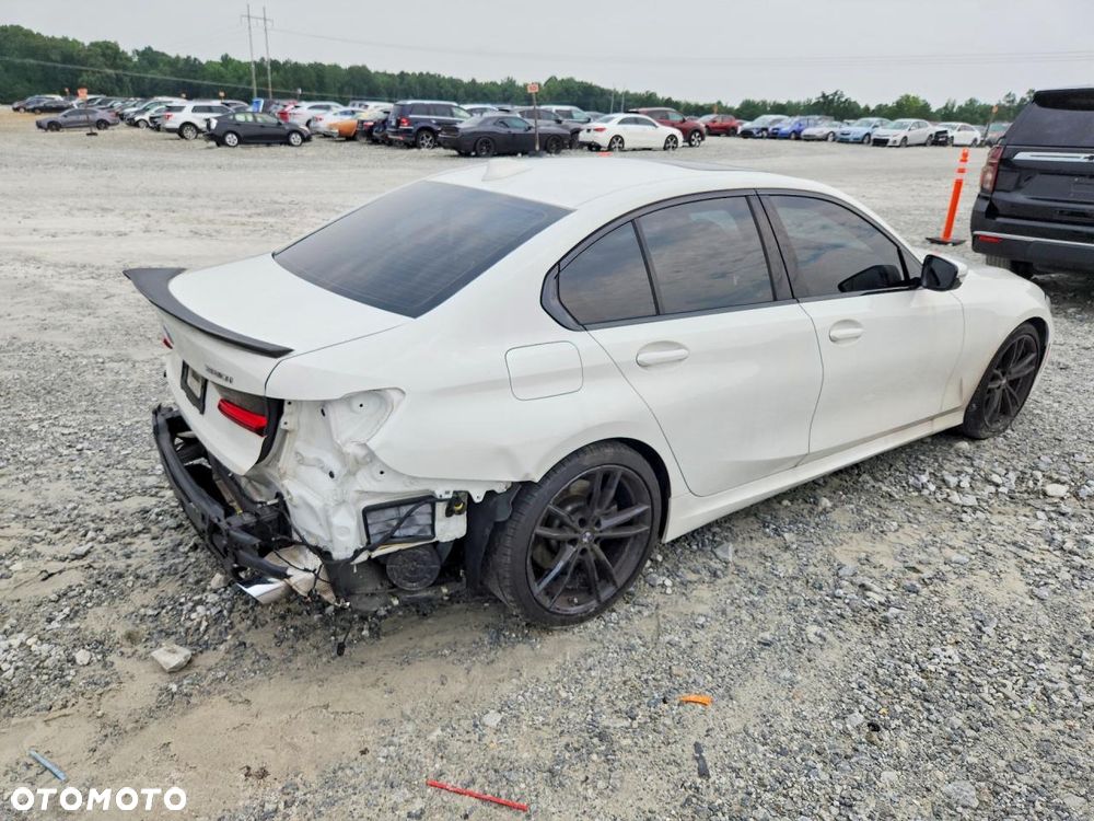 BMW Seria 3 330i M Sport sport - 3