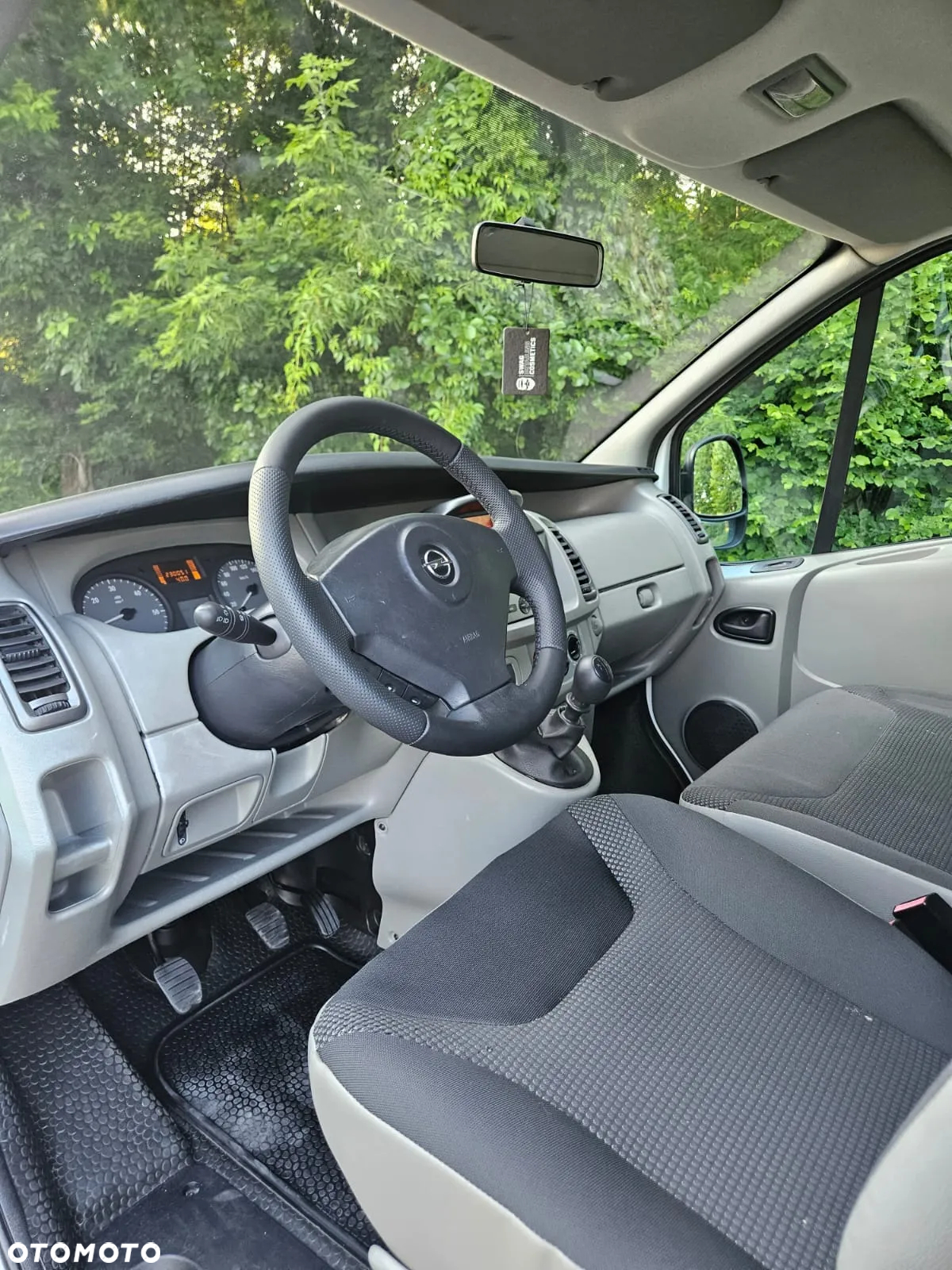 Opel Vivaro - 9