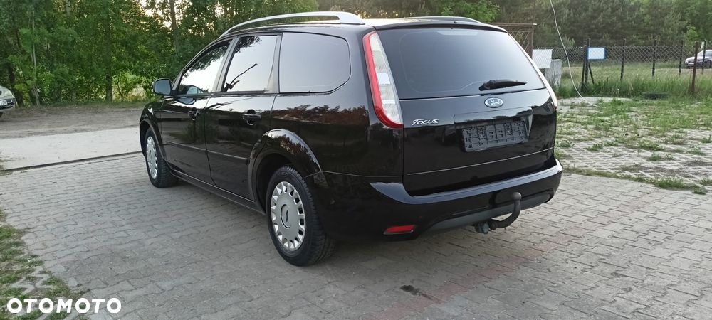 Ford Focus 1.6 TI-VCT Ambiente - 11