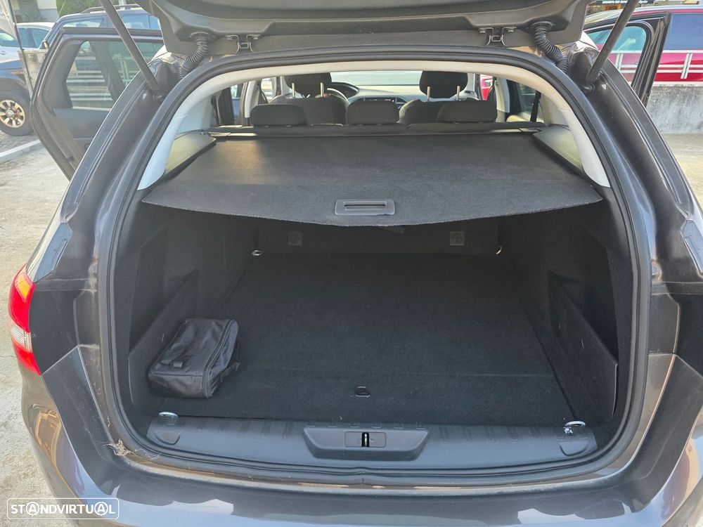 Peugeot 308 SW - 16