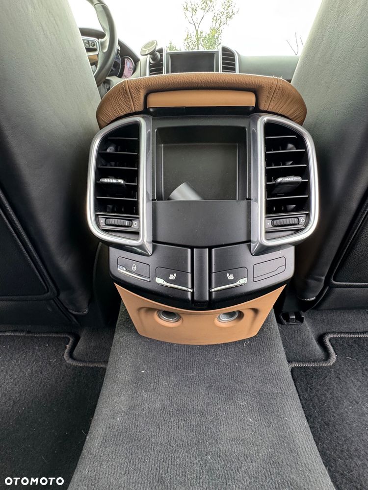 Porsche Cayenne Tiptronic S - 30