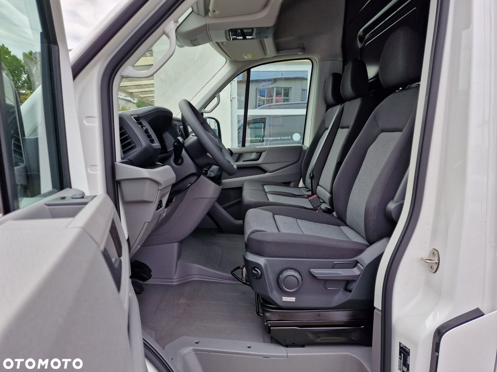 Volkswagen Crafter 35 Furgon 2.0 TDI - 14