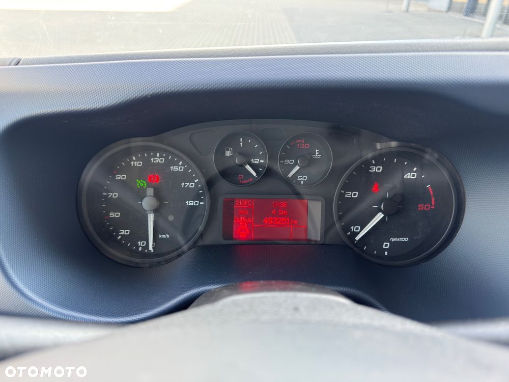 Iveco DAILY 70C - 8