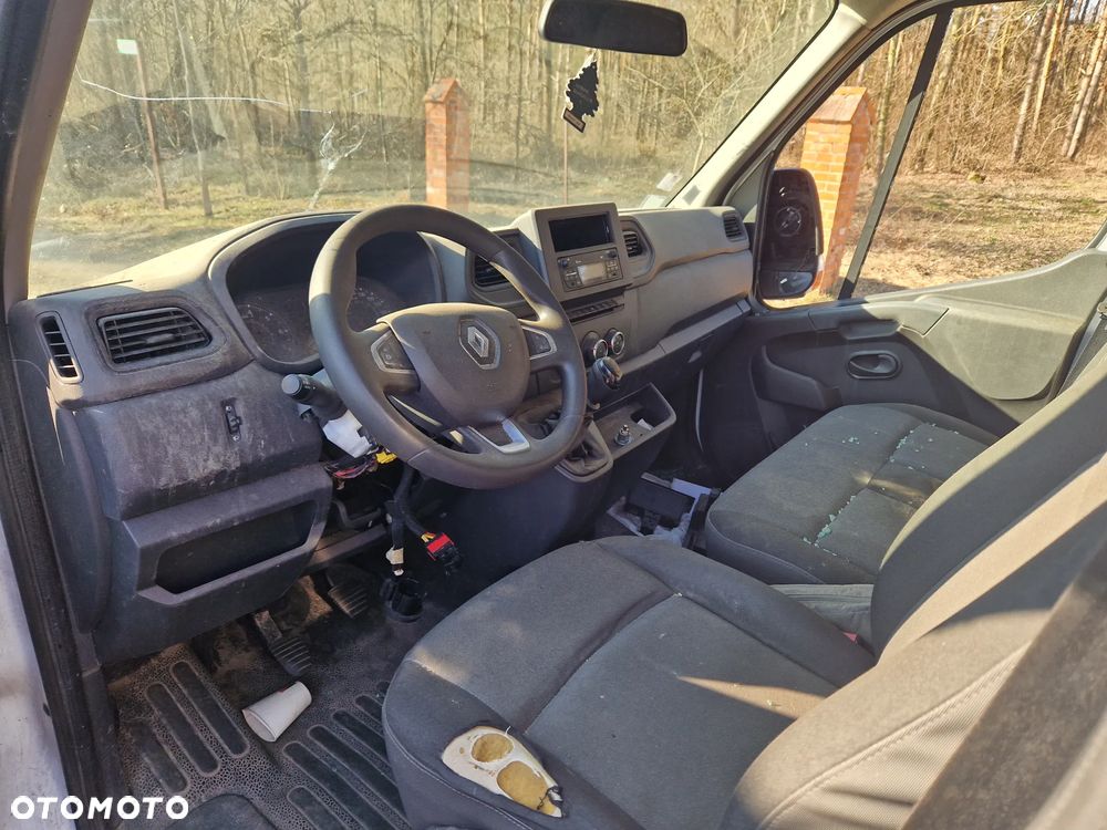Renault Master - 15