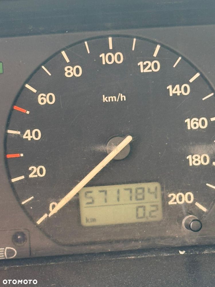 Volkswagen Transporter - 12