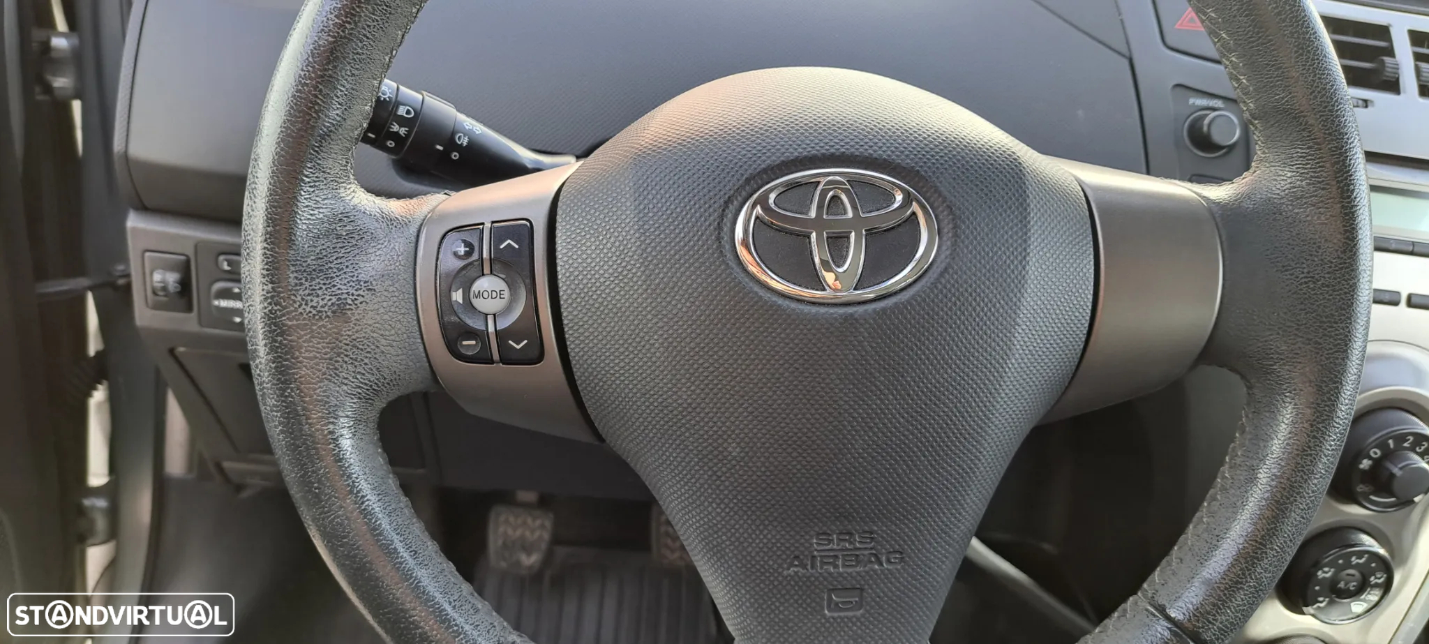 Toyota Yaris 1.4 D-4D AC Manual - 58