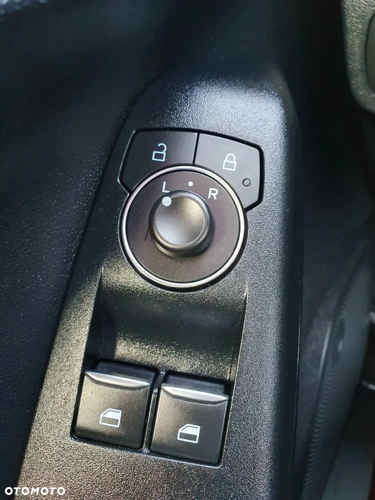 Ford Fiesta - 18