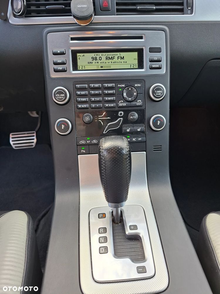 Volvo V70 2.0T Powershift RDesign - 17