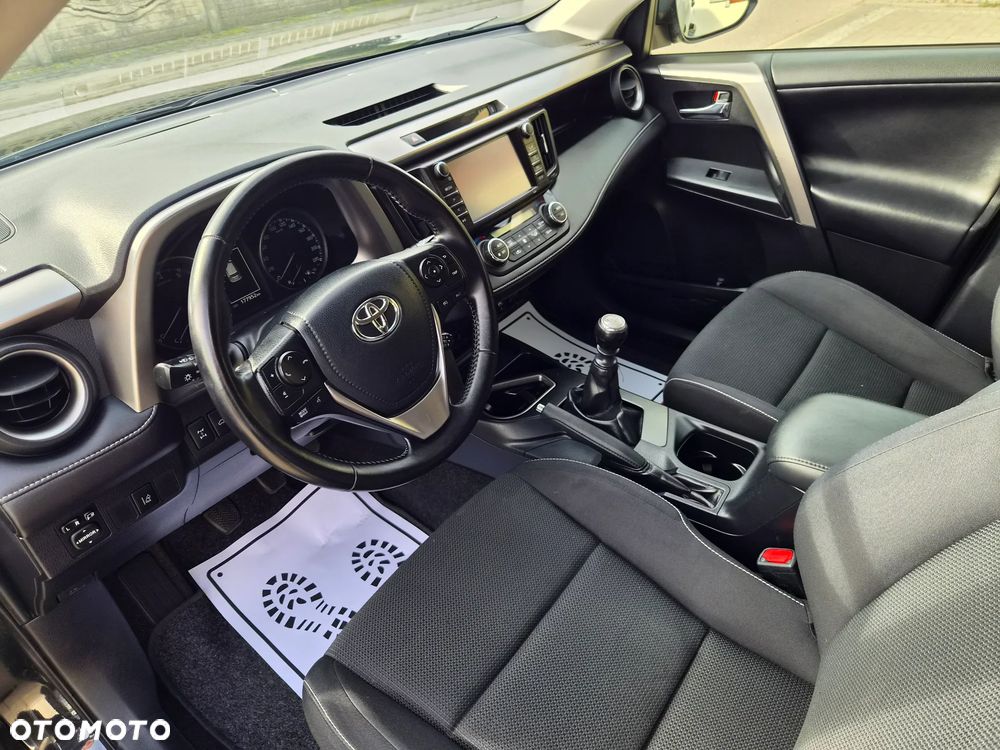 Toyota RAV4 2.0 Premium 4x4 - 25