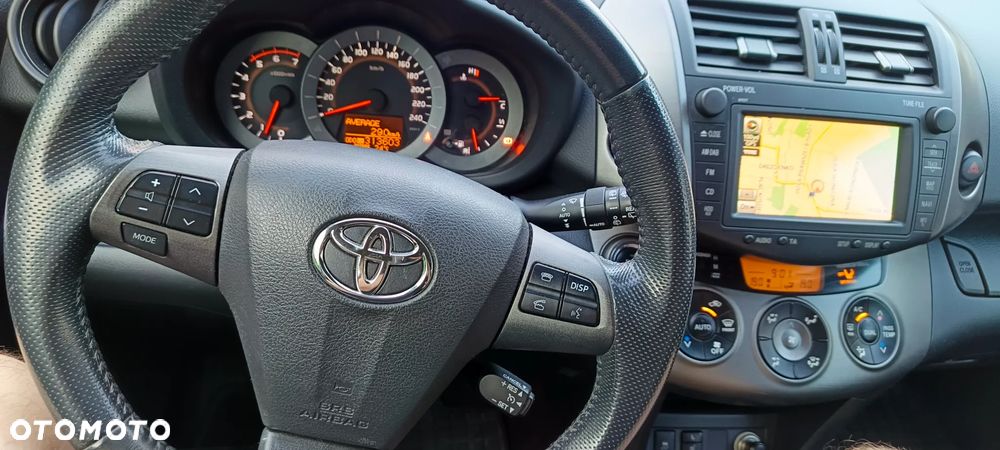 Toyota RAV4 2.2 D-4D Premium - 13