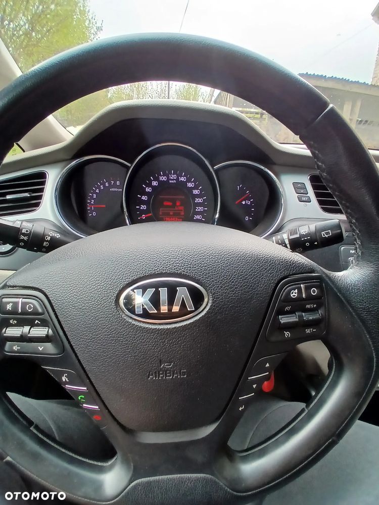 Kia Ceed 1.6 GDI Platinum Edition - 17