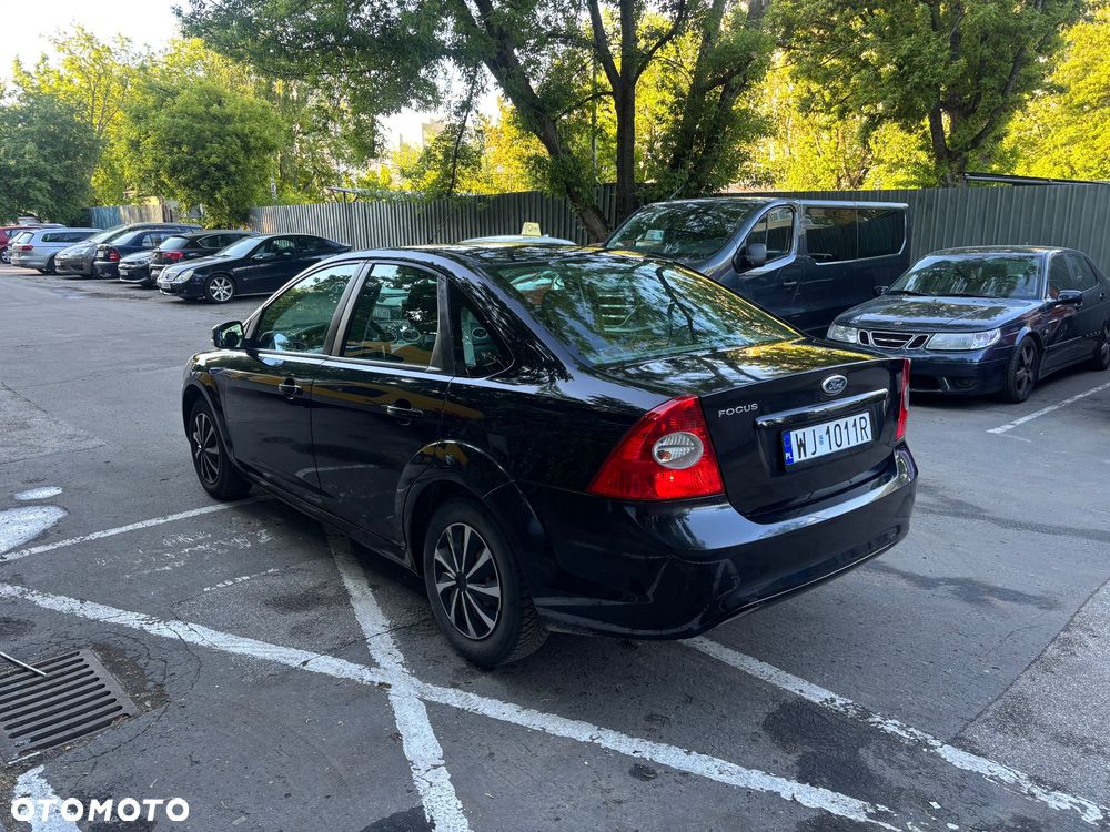 Ford Focus 1.6 Trend - 6