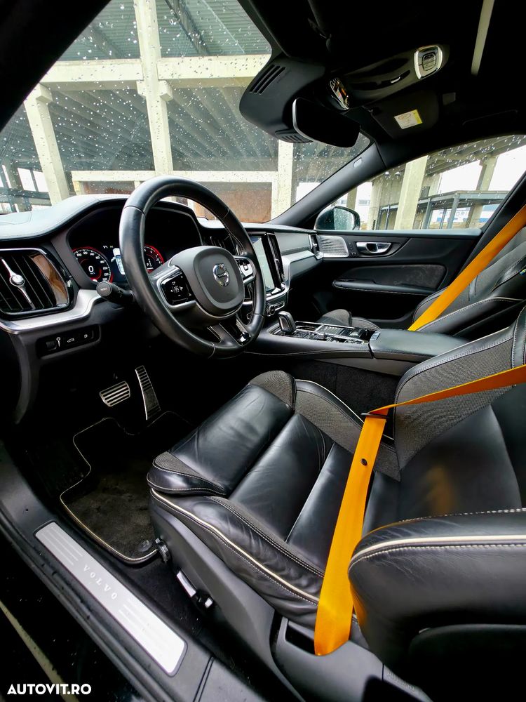 Volvo S60 T8 Recharge AWD Polestar Engineered - 18