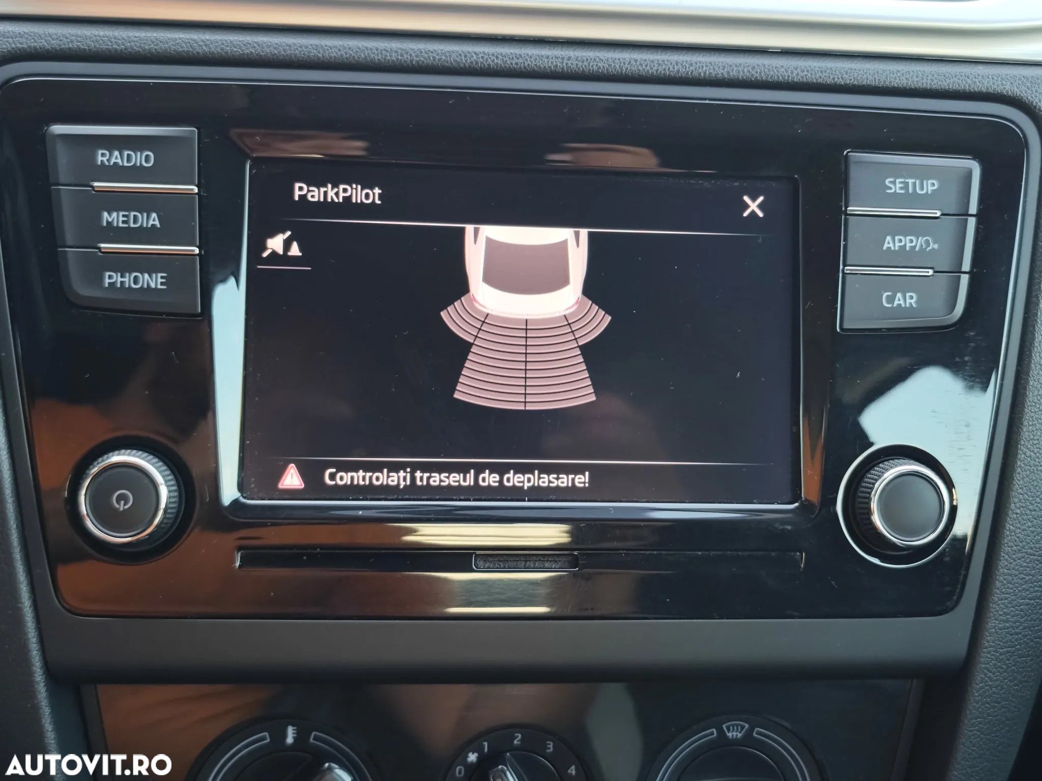 Skoda RAPID - 16