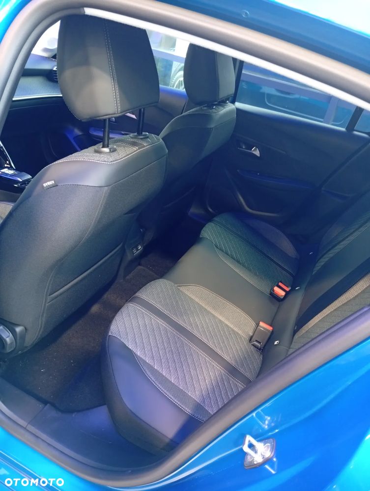 Peugeot 208 1.2 mHEV Allure - 8