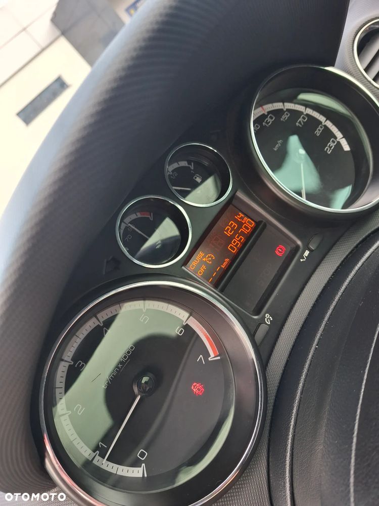Peugeot 308 120 VTi Access - 10