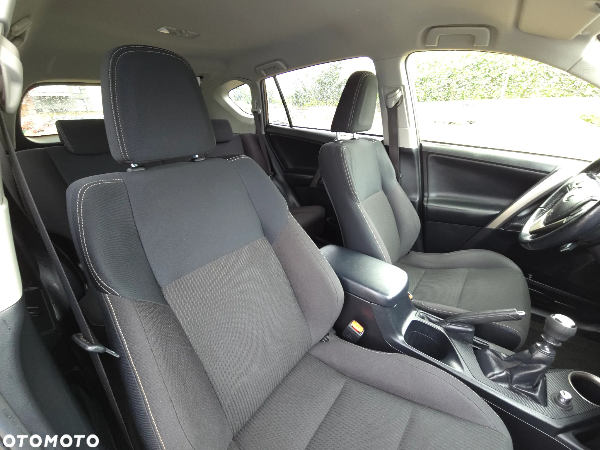 Toyota RAV4 2.0 D-4D Premium - 17