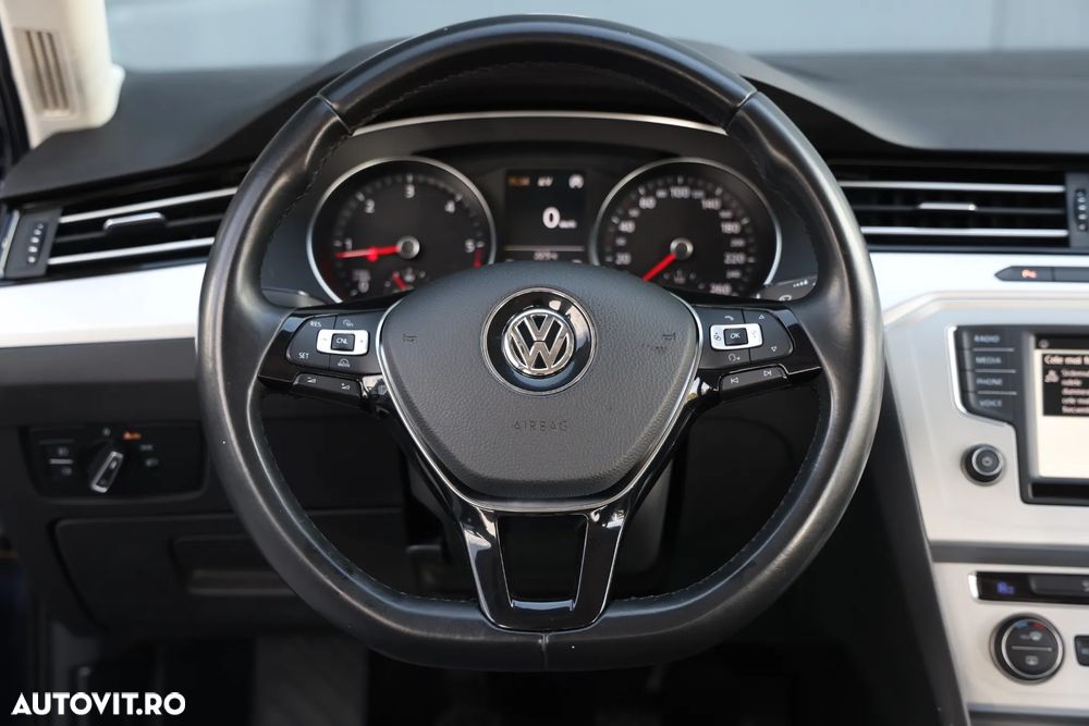 Volkswagen Passat 1.6 TDI (BlueMotion Technology) Comfortline - 29