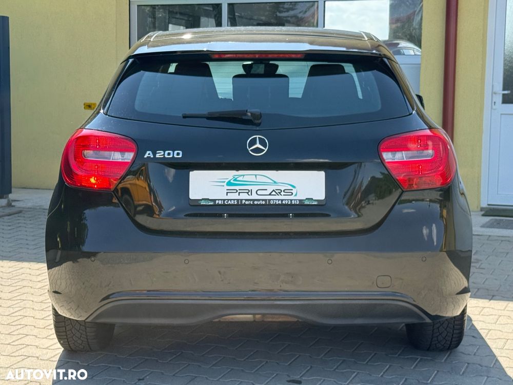 Mercedes-Benz A 200 - 30