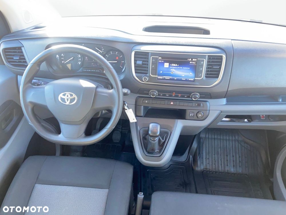 Toyota ProAce Kombi 2.0 D-4D Long 2,8t - 12