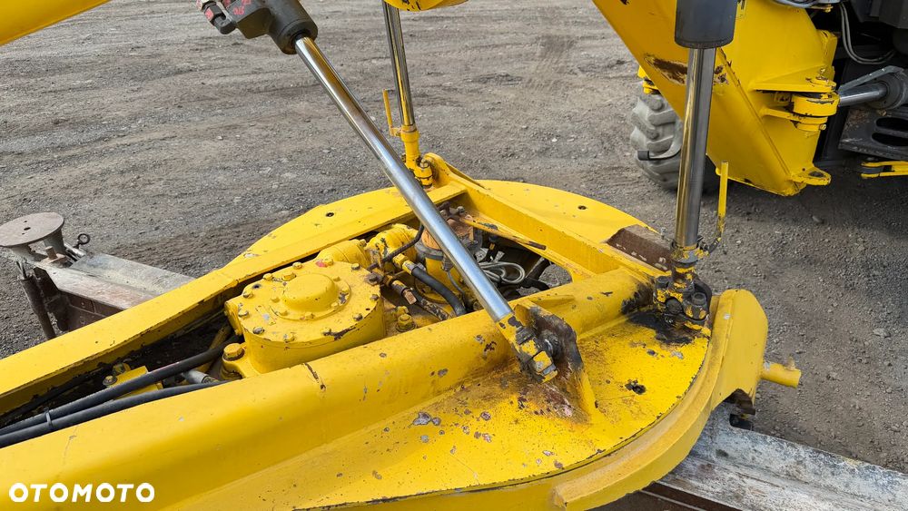 New Holland F106.6 - 12