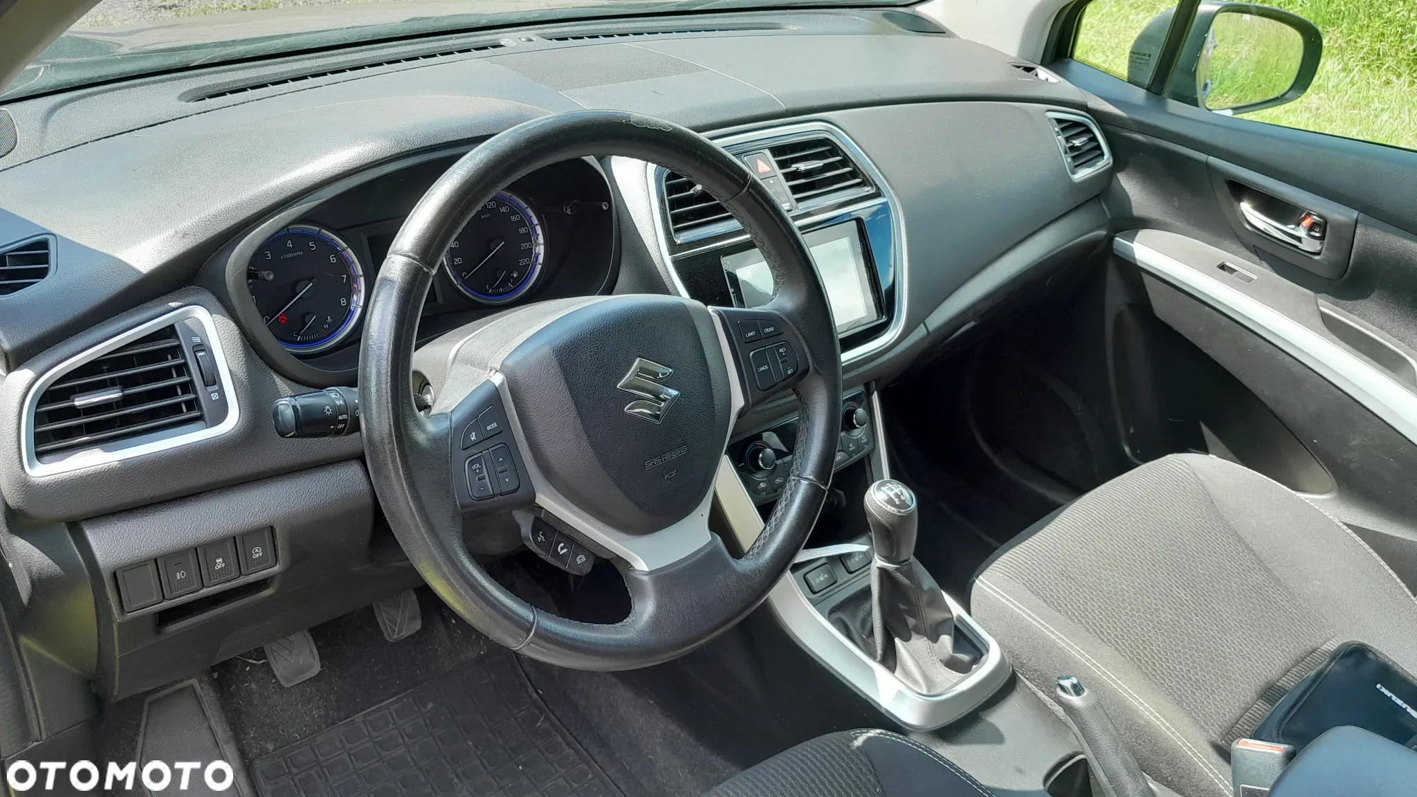 Suzuki SX4 S-Cross 1.0 T Comfort - 5