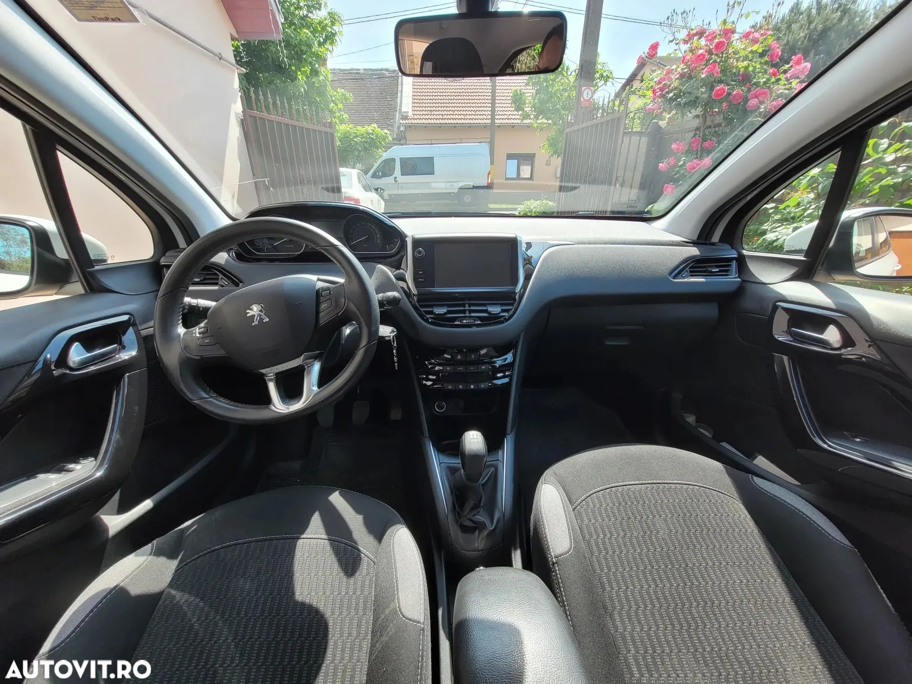 Peugeot 208 1.2 L PureTech Allure - 3