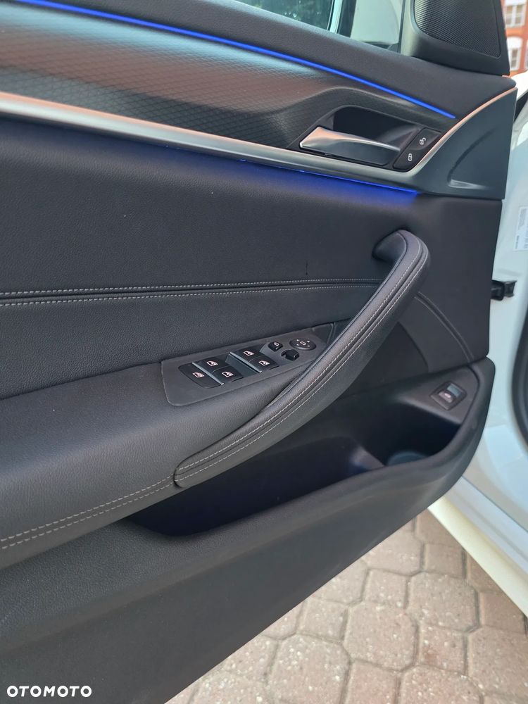 BMW Seria 5 - 16
