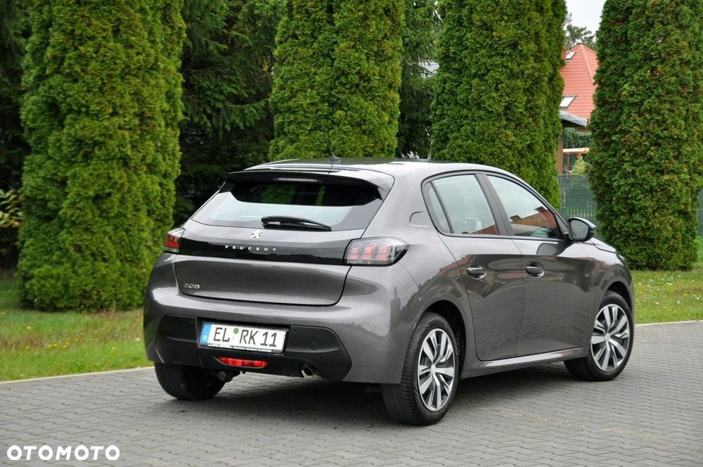 Peugeot 208 - 5