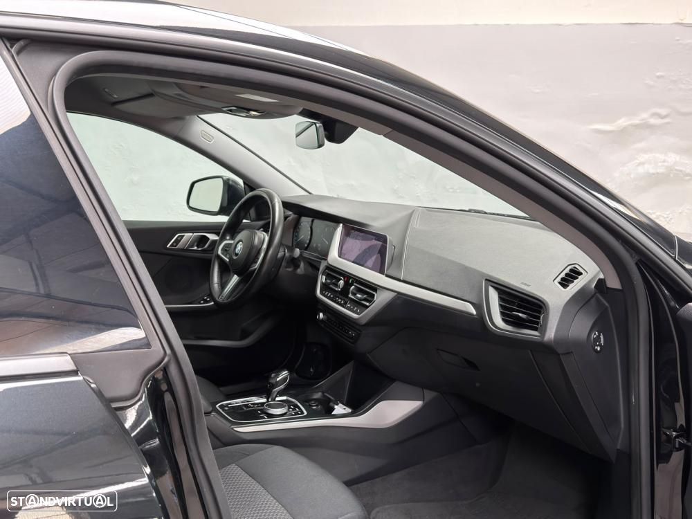 BMW 216 Gran Coupé d Aut. Advantage - 22