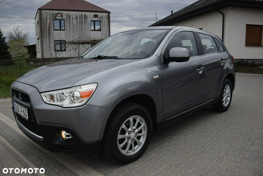 Mitsubishi ASX - 5