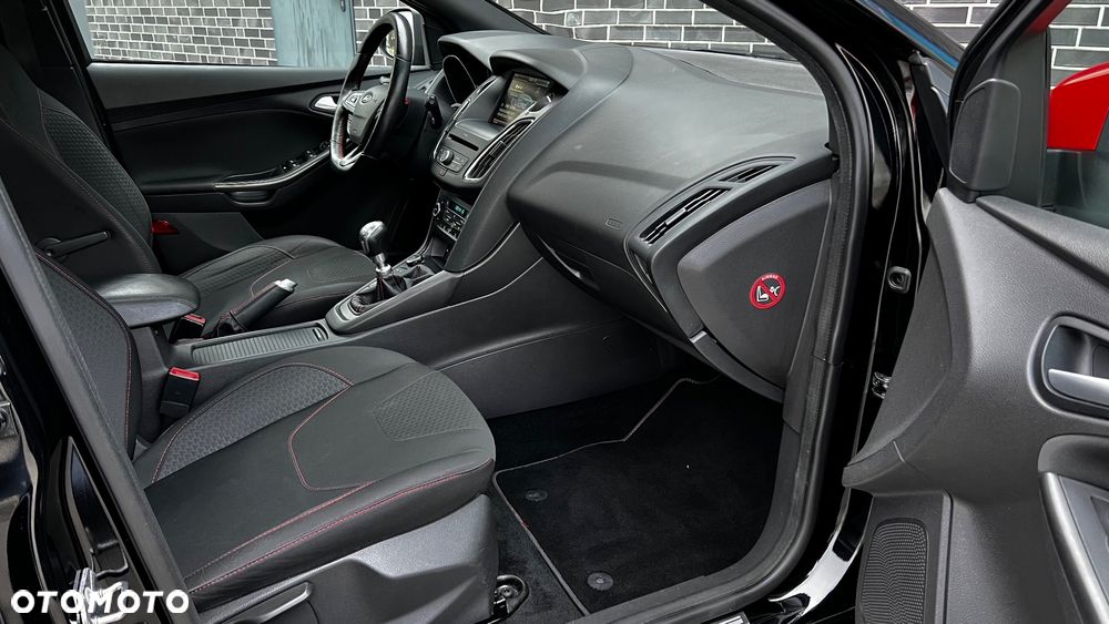 Ford Focus 2.0 TDCi ST-Line ASS PowerShift - 26